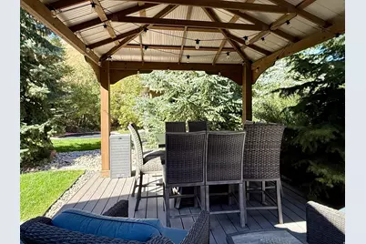 2187 E Eagle Crest Dr, Draper, UT 84020 - Photo 38