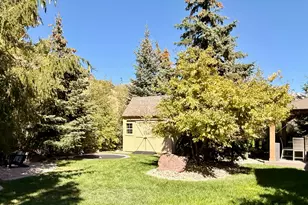 2187 E Eagle Crest Dr, Draper, UT 84020 - Photo 38