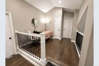 2187 E Eagle Crest Dr, Draper (UT Cnty), UT 84020 - Photo 12