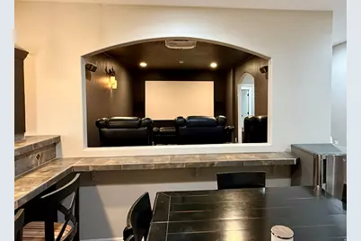 2187 E Eagle Crest Dr, Draper (UT Cnty), UT 84020 - Photo 26