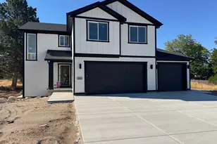 2858 E 1050 N, Layton, UT 84040 - Photo 2