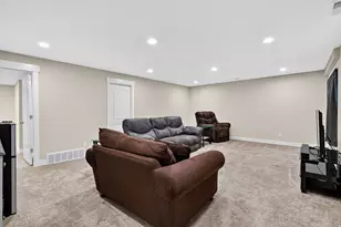 9562 S Michal Robert Ln, West Jordan, UT 84081 - Photo 20