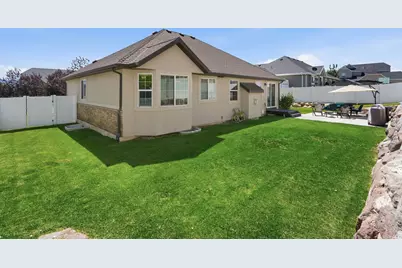 9562 S Michal Robert Ln, West Jordan, UT 84081 - Photo 28