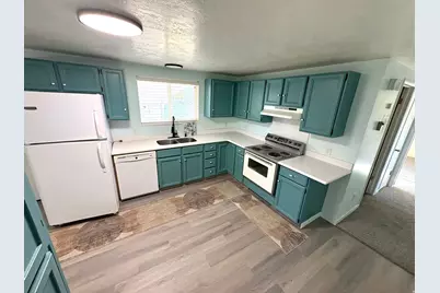 391 N 100 W, Delta, UT 84624 - Photo 6