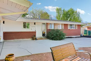 3779 S 2000 E, Salt Lake City, UT 84109 - Photo 4