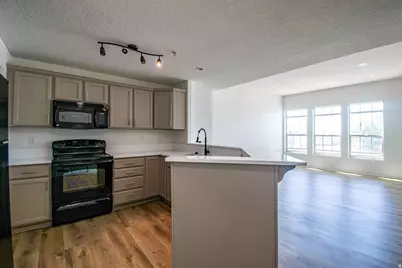 4276 S Main St #303, Murray, UT 84107 - Photo 4