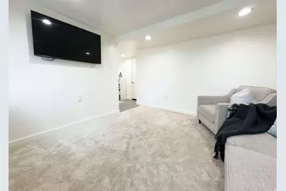127 N 100 W, Richfield, UT 84701 - Photo 8