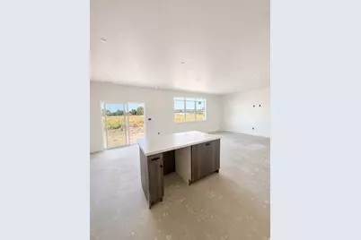 1063 N Summit View Dr, Harrisville, UT 84404 - Photo 4