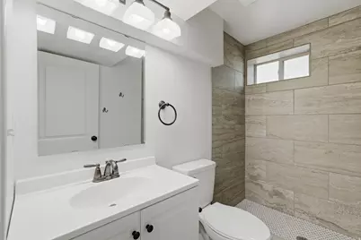 2866 W 1700 N, Clinton, UT 84015 - Photo 18