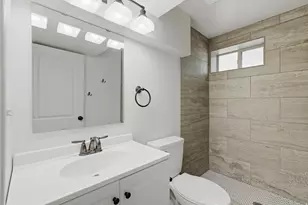 2866 W 1700 N, Clinton, UT 84015 - Photo 18