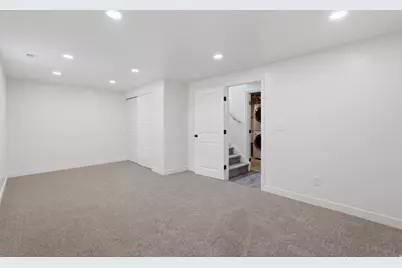 2866 W 1700 N, Clinton, UT 84015 - Photo 20