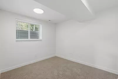 2866 W 1700 N, Clinton, UT 84015 - Photo 14
