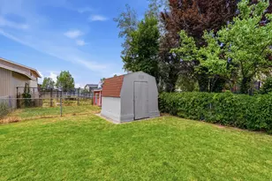 2866 W 1700 N, Clinton, UT 84015 - Photo 22
