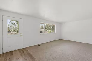 2866 W 1700 N, Clinton, UT 84015 - Photo 4
