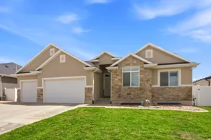 541 W 1960 N, Tooele, UT 84074 - Photo 4