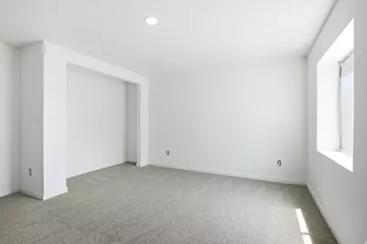 8416 S 300 E, Sandy, UT 84070 - Photo 18