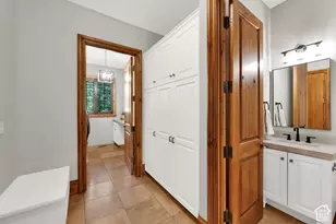 5083 S Clarenden Pl E, Holladay, UT 84117 - Photo 40
