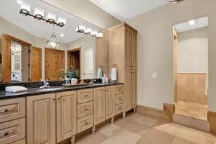 5083 S Clarenden Pl E, Holladay, UT 84117 - Photo 30