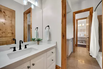 5083 S Clarenden Pl E, Holladay, UT 84117 - Photo 42