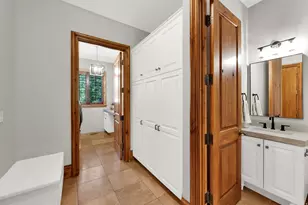 5083 S Clarenden Pl E, Holladay, UT 84117 - Photo 32