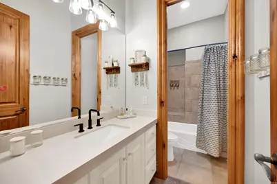 5083 S Clarenden Pl E, Holladay, UT 84117 - Photo 38