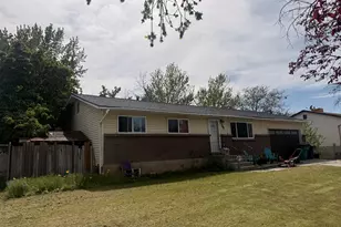 702 W 700 N, Clearfield, UT 84015 - Photo 2