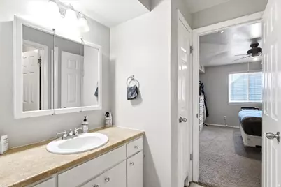 5660 S Meadow Ln, South Ogden, UT 84403 - Photo 14