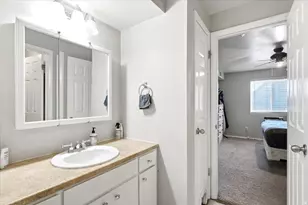 5660 S Meadow Ln, South Ogden, UT 84403 - Photo 14