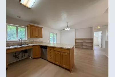 838 E Mountain Rd, Logan, UT 84321 - Photo 10