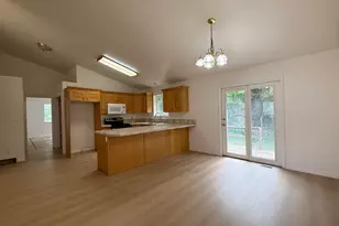 838 E Mountain Rd, Logan, UT 84321 - Photo 14