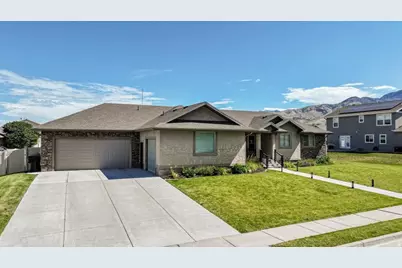221 W 400 N, Hyde Park, UT 84318 - Photo 36