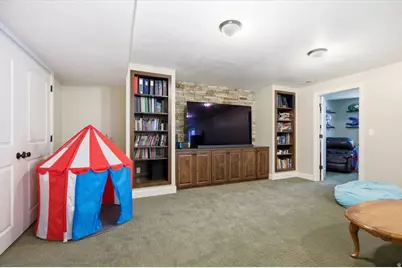 221 W 400 N, Hyde Park, UT 84318 - Photo 28