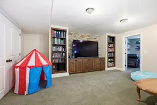 221 W 400 N, Hyde Park, UT 84318 - Photo 28