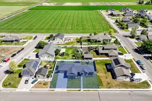 221 W 400 N, Hyde Park, UT 84318 - Photo 44