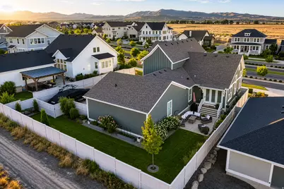 573 W Founders Blvd S, Saratoga Springs, UT 84045 - Photo 8