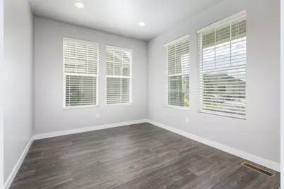 1596 W Maple Shade Ln, Lindon, UT 84042 - Photo 10