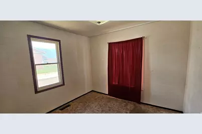 181 N 500 W, Vernal, UT 84078 - Photo 8
