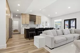 1138 E 200 N, Hyde Park, UT 84318 - Photo 6