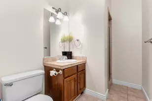 1675 E Prescott Dr, Sandy, UT 84092 - Photo 36