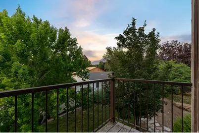 1675 E Prescott Dr, Sandy, UT 84092 - Photo 10