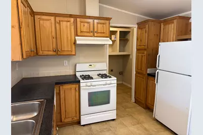 526 N 1350 W #204, Clearfield, UT 84015 - Photo 2
