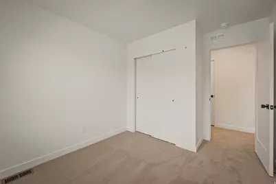 4046 S Sandridge Dr W #3, Roy, UT 84067 - Photo 2
