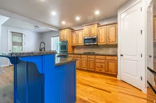 1334 E Shays Ln, Murray, UT 84121 - Photo 4