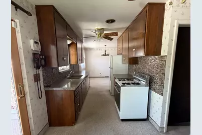 592 W Lasalle Dr S, Murray, UT 84123 - Photo 10