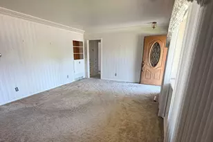 592 W Lasalle Dr S, Murray, UT 84123 - Photo 8
