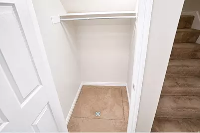 620 N Fairfield Rd E #10, Layton, UT 84041 - Photo 8