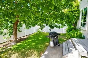 620 N Fairfield Rd E, Layton, UT 84041 - Photo 14