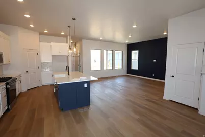 7301 W Terraine Rd, West Jordan, UT 84081 - Photo 4