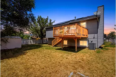 621 W 1000 N, Clinton, UT 84015 - Photo 32