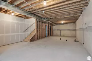 5642 W Hawthorn Ln, Herriman, UT 84096 - Photo 20